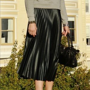 Zara dark green metallic pleated midi skirt M
